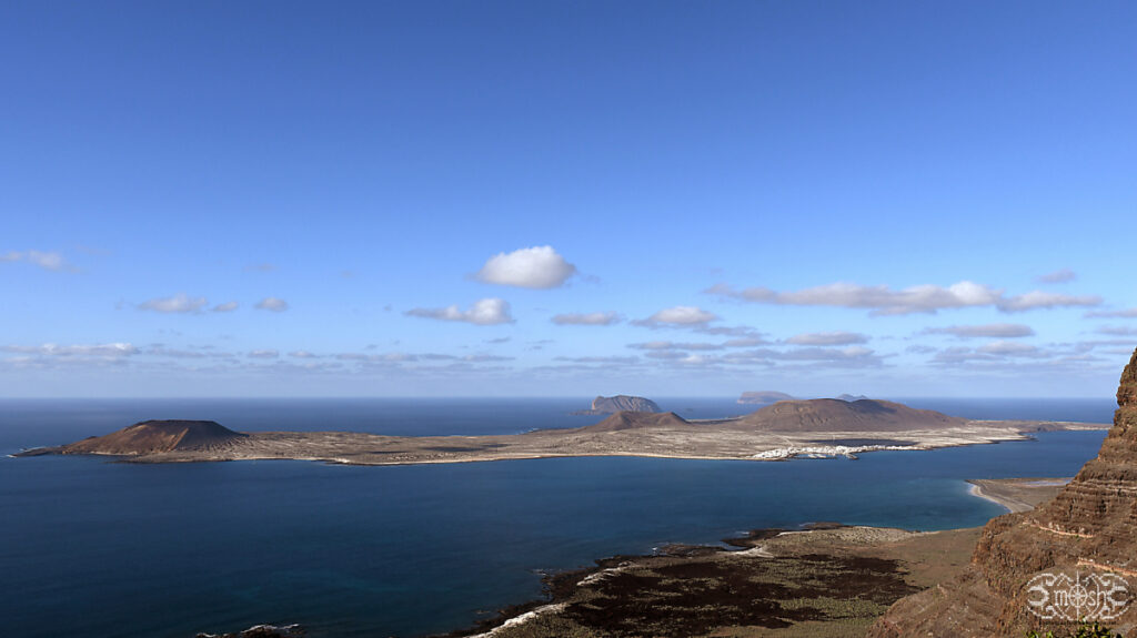 la graciosa seen from lanzarote (mirador de guinate)